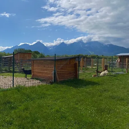 Family & Friends Vel'ka Lomnica